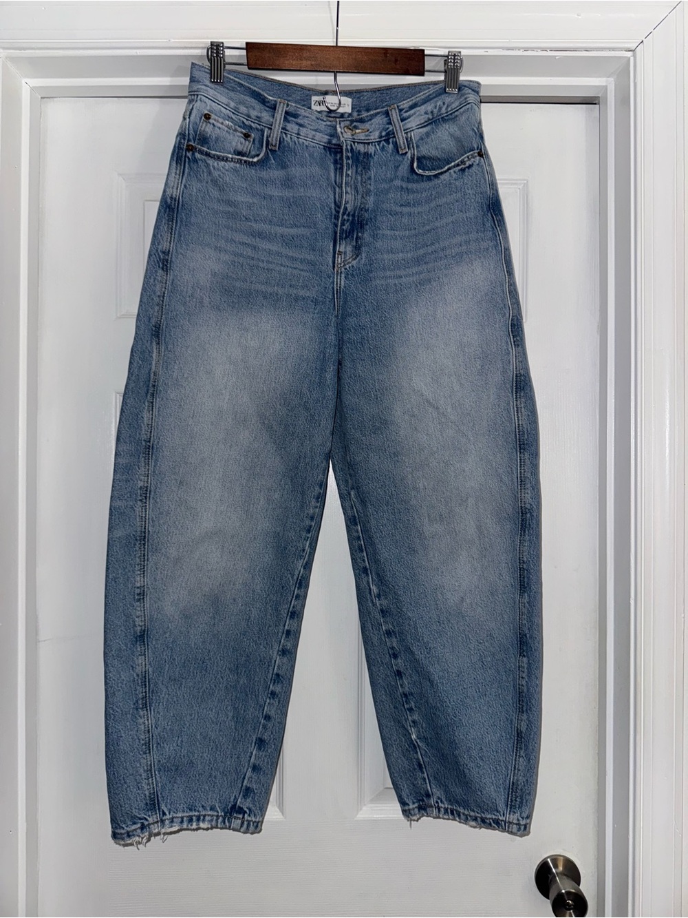 Zara Barrel Light Wash Jeans 4 - Picture 3 of 8